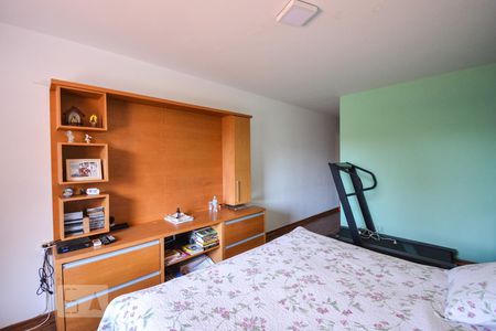 Casa para alugar com 500m², 4 quartos e 6 vagasSuíte 3