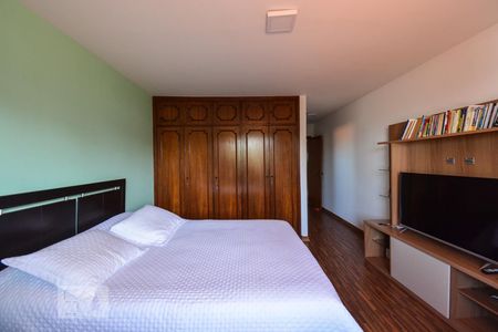 Casa para alugar com 500m², 4 quartos e 6 vagasSuíte 4