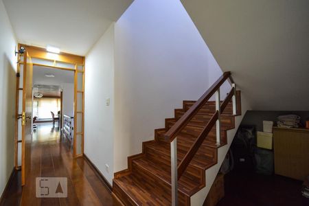 Casa para alugar com 500m², 4 quartos e 6 vagasCorredor