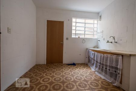 Casa à venda com 150m², 3 quartos e 2 vagas Casa à venda com 150m², 3 quartos e 2 vagasCozinha