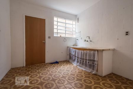 Casa à venda com 150m², 3 quartos e 2 vagas Casa à venda com 150m², 3 quartos e 2 vagasCozinha