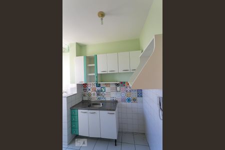 Cozinha de apartamento para alugar com 2 quartos, 50m² em Santa Cruz, Belo Horizonte