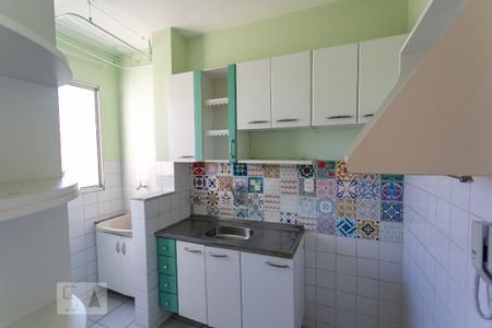 Cozinha de apartamento para alugar com 2 quartos, 50m² em Santa Cruz, Belo Horizonte