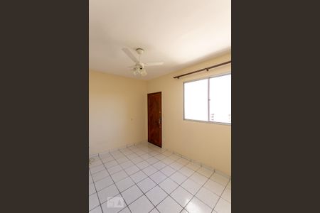Sala de apartamento para alugar com 2 quartos, 50m² em Santa Cruz, Belo Horizonte