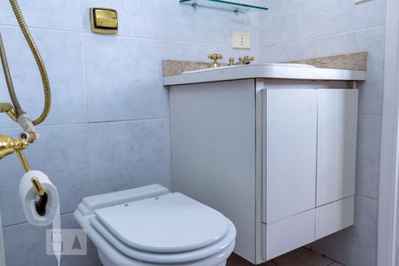 Apartamento à venda com 200m², 4 quartos e 2 vagasBanheiro da Suíte 1