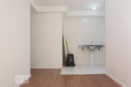 Sala de apartamento para alugar com 2 quartos, 42m² em Jardim Parque Morumbi, São Paulo