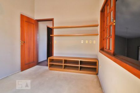 Casa para alugar com 449m², 4 quartos e 6 vagas