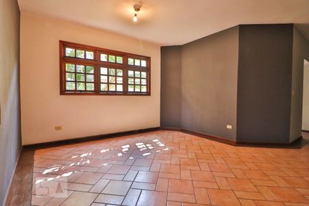 Casa para alugar com 449m², 4 quartos e 6 vagas