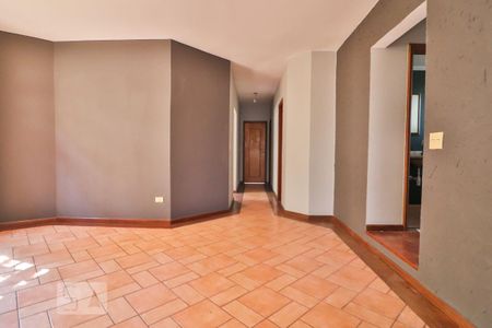 Casa para alugar com 449m², 4 quartos e 6 vagas