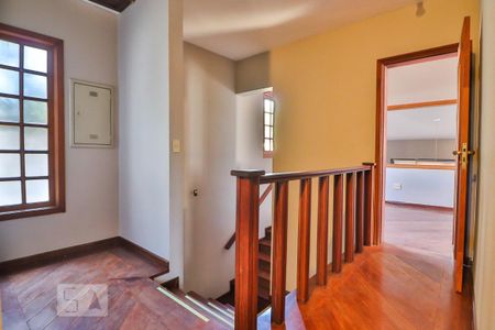 Casa para alugar com 449m², 4 quartos e 6 vagas