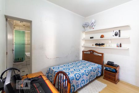 Casa à venda com 210m², 3 quartos e 4 vagasQuarto 2 - Suíte