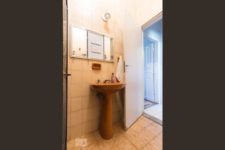 Banheiro Social de casa à venda com 3 quartos, 210m² em Cidade Vargas, São Paulo