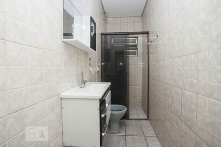 Banheiro de casa para alugar com 2 quartos, 65m² em Cidade Intercap, Taboão da Serra