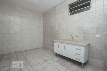 Cozinha de casa para alugar com 2 quartos, 65m² em Cidade Intercap, Taboão da Serra