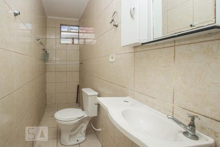 Banheiro de casa para alugar com 1 quarto, 52m² em Cidade Intercap, Taboão da Serra