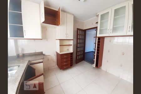 Apartamento à venda com 92m², 2 quartos e 1 vagaCozinha