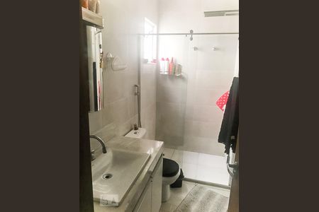 Casa à venda com 220m², 3 quartos e 4 vagasBanheiro Suíte 1