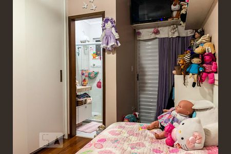 Casa à venda com 220m², 3 quartos e 4 vagasQuarto 2 Suíte