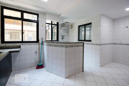 Apartamento para alugar com 80m², 3 quartos e 3 vagasCozinha