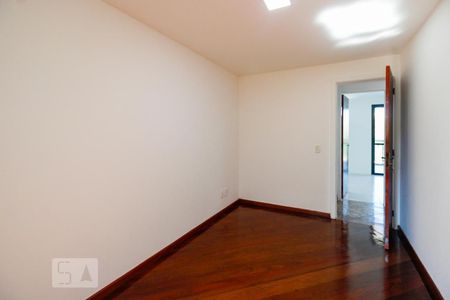 Apartamento para alugar com 80m², 3 quartos e 3 vagasQuarto