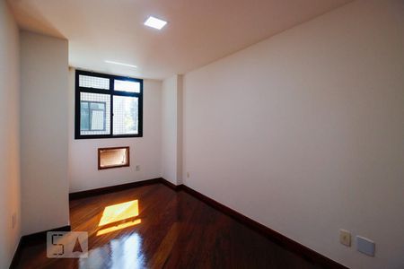 Quarto de apartamento para alugar com 3 quartos, 80m² em Recreio dos Bandeirantes, Rio de Janeiro