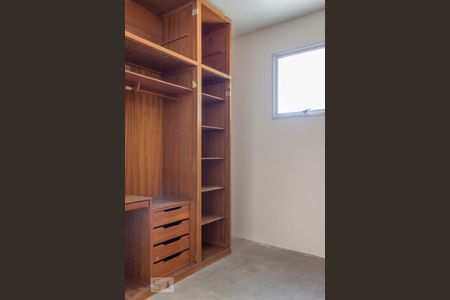 Casa à venda com 400m², 4 quartos e 3 vagasCloset quarto