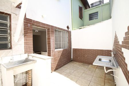 Casa à venda com 110m², 2 quartos e 1 vagaÁrea de serviço