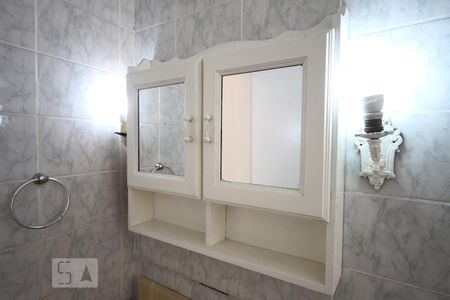 Casa à venda com 110m², 2 quartos e 1 vagaBanheiro Terreo