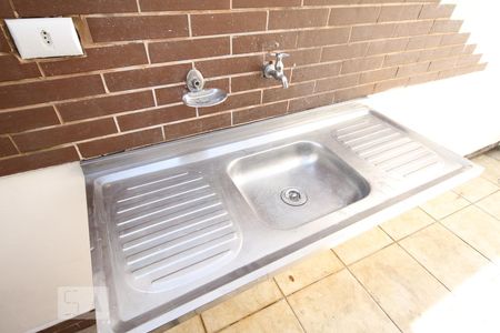 Casa à venda com 110m², 2 quartos e 1 vagaÁrea de serviço