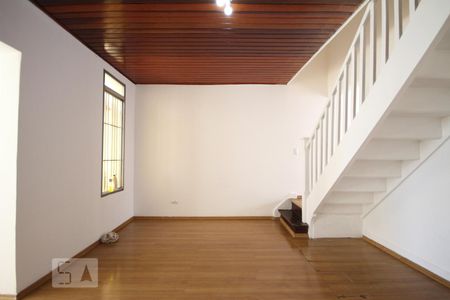 Sala de Casa com 2 quartos, 110m² Vila Mariana