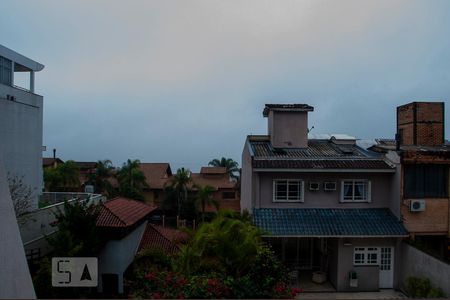 Casa de condomínio para alugar com 300m², 4 quartos e 3 vagasVista Quarto 2