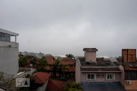 Casa de condomínio para alugar com 300m², 4 quartos e 3 vagasVaranda