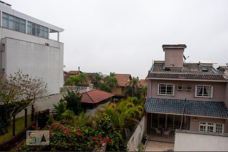 Casa de condomínio para alugar com 300m², 4 quartos e 3 vagasVista Quarto suíte