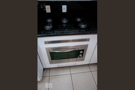 Casa de condomínio para alugar com 300m², 4 quartos e 3 vagasCozinha