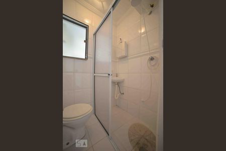 Casa à venda com 215m², 4 quartos e 3 vagasBanheiro de Serviço