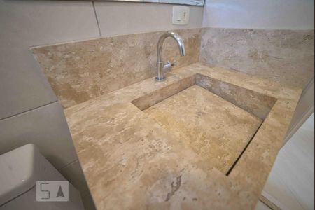 Casa à venda com 215m², 4 quartos e 3 vagasDetalhe Banheiro Social