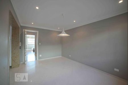 Casa à venda com 215m², 4 quartos e 3 vagasSala de Estar