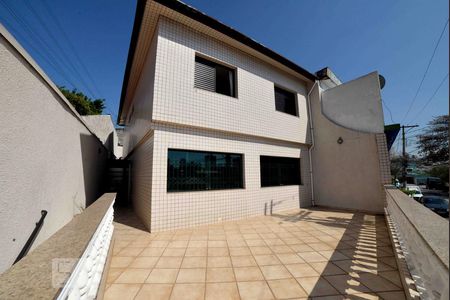 Casa à venda com 215m², 4 quartos e 3 vagasFachada