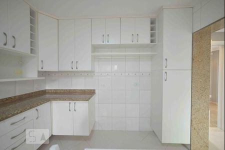 Casa à venda com 215m², 4 quartos e 3 vagasCozinha