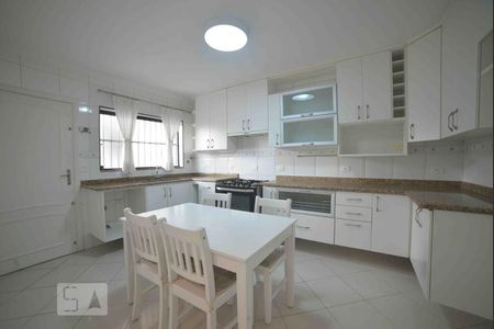 Casa à venda com 215m², 4 quartos e 3 vagasCozinha
