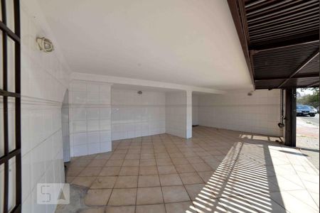 Casa à venda com 215m², 4 quartos e 3 vagasGaragem