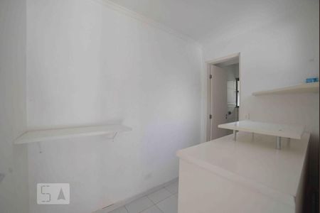 Casa à venda com 215m², 4 quartos e 3 vagasQuarto de Serviço