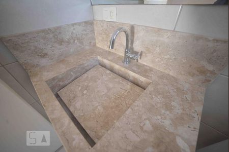 Casa à venda com 215m², 4 quartos e 3 vagasDetalhe Suite Quarto 2