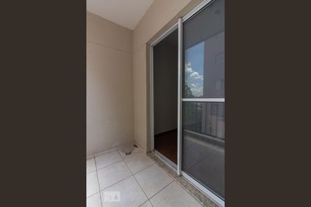 Varanda de apartamento para alugar com 2 quartos, 65m² em Umuarama, Osasco