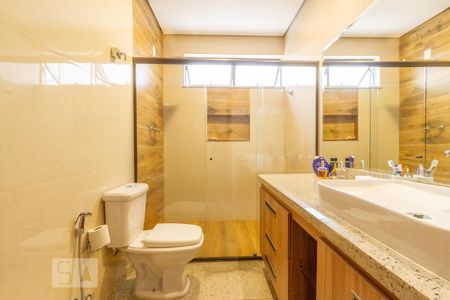 Apartamento para alugar com 170m², 4 quartos e 3 vagas Apartamento para alugar com 170m², 4 quartos e 3 vagasBanheiro Suíte