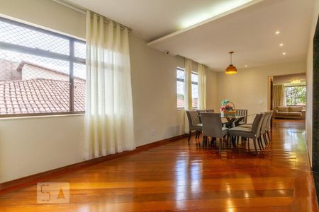 Apartamento para alugar com 170m², 4 quartos e 3 vagas Apartamento para alugar com 170m², 4 quartos e 3 vagasCopa