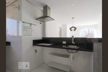 Apartamento à venda com 2 quartos, 50m² em Vila Gumercindo, São Paulo