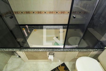 Apartamento à venda com 109m², 2 quartos e 2 vagas Apartamento à venda com 109m², 2 quartos e 2 vagasBanheiro da Suíte 2