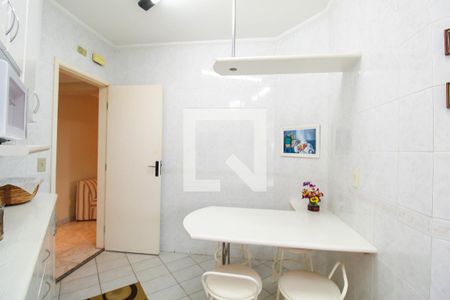 Apartamento à venda com 109m², 2 quartos e 2 vagas Apartamento à venda com 109m², 2 quartos e 2 vagasCozinha