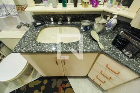 Apartamento à venda com 109m², 2 quartos e 2 vagas Apartamento à venda com 109m², 2 quartos e 2 vagasBanheiro da Suíte 2